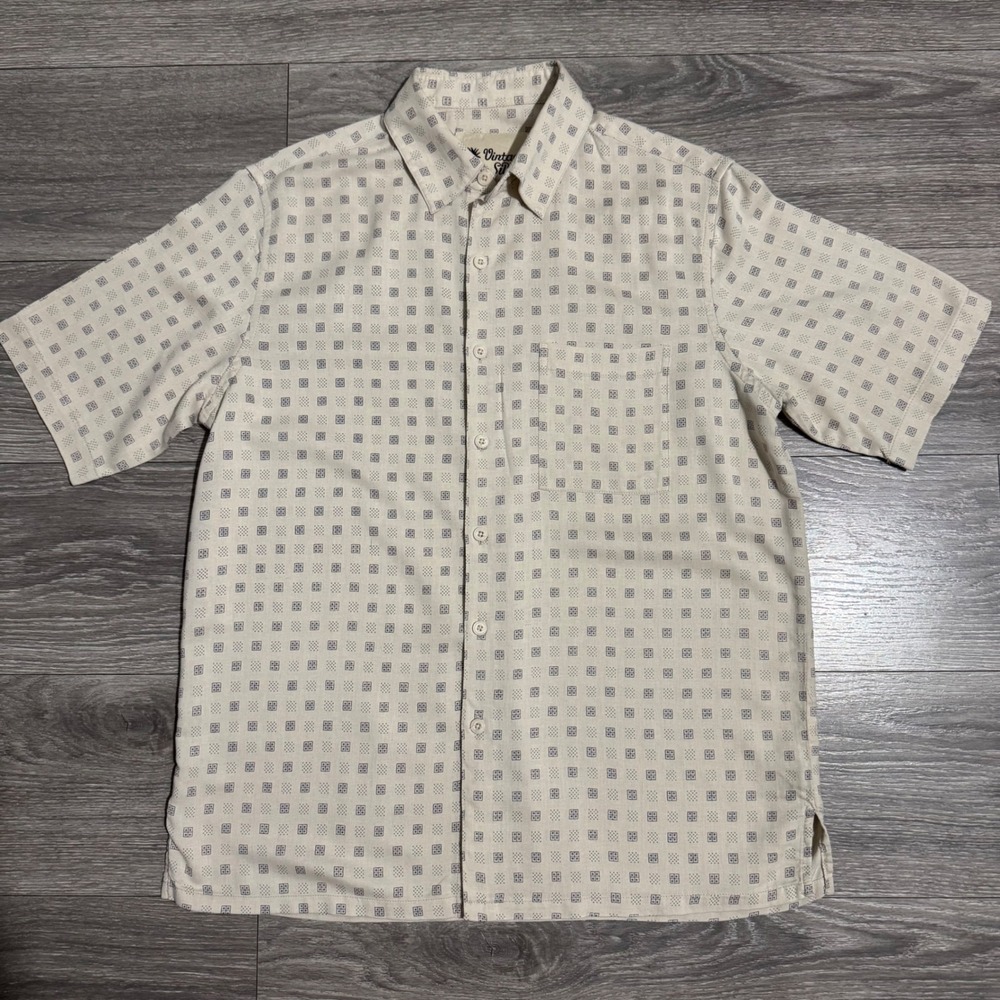 Vintage Silk‎ Circa 1969 Mens Medium Cream Geometric 100% Silk Button Down Shirt